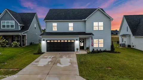 818 Berry Basket Dr, Knoxville, TN 37924