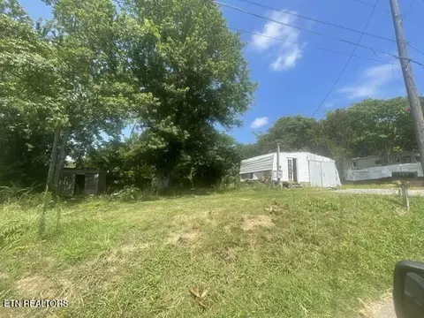 1403 2nd St, Cleveland, TN 37311