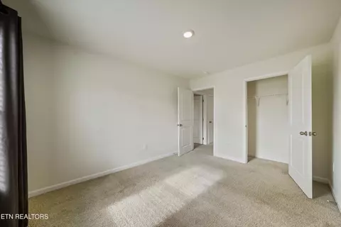 Bedroom - 211 Belle Ct, Talbott, TN 37877 photo 3 of 5