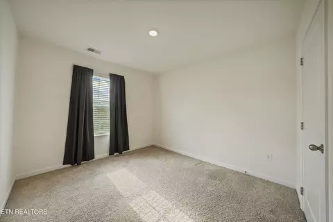 Bedroom - 211 Belle Ct, Talbott, TN 37877 photo 4 of 5