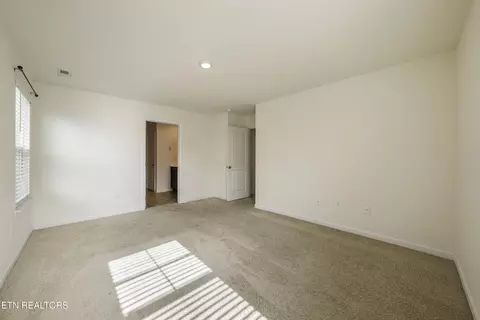 Bedroom - 211 Belle Ct, Talbott, TN 37877 photo 2 of 5