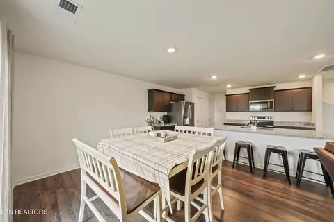 Dining - 211 Belle Ct, Talbott, TN 37877 photo 2 of 2