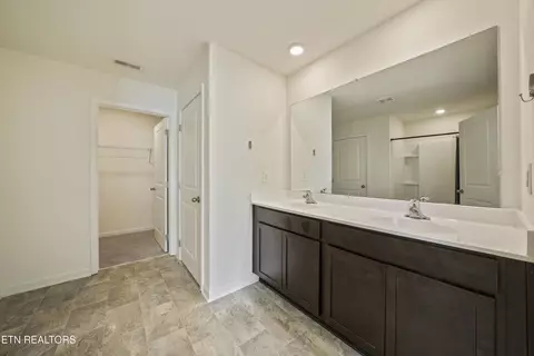Entry Way - 211 Belle Ct, Talbott, TN 37877 photo 5 of 5