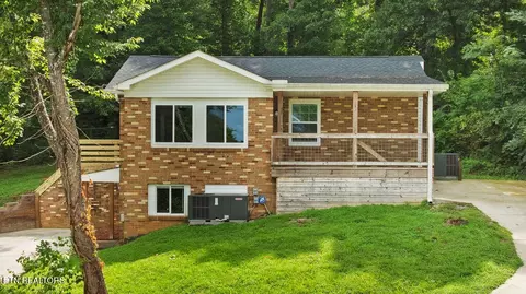 616 Kinzel Ave, Maryville, TN 37804