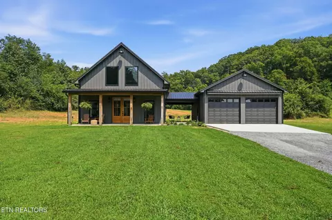 153 Lancer Rd, Harriman, TN 37748
