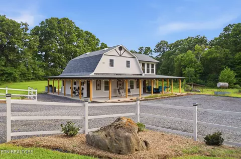 767 Farmington Way, Maryville, TN 37801