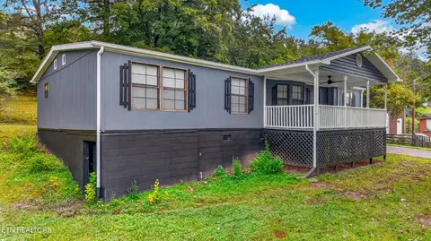 4719 Bogard Rd, Cosby, TN 37722