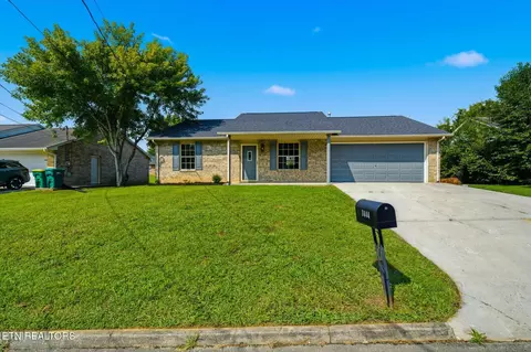 7444 Lyle Bend Ln, Knoxville, TN 37918