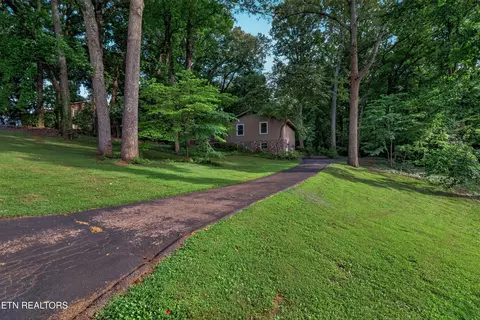 6933 Riverwood Dr, Knoxville, TN 37920