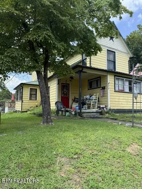 217 Walden Ave, Harriman, TN 37748