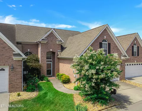 1139 Creekside Village Way, Seymour, TN 37865