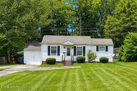 227 Doughty Dr, Knoxville, TN 37918