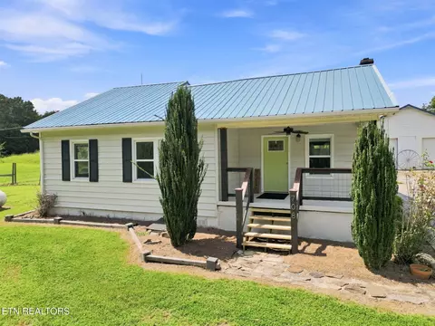708 New Midway Rd, Kingston, TN 37763