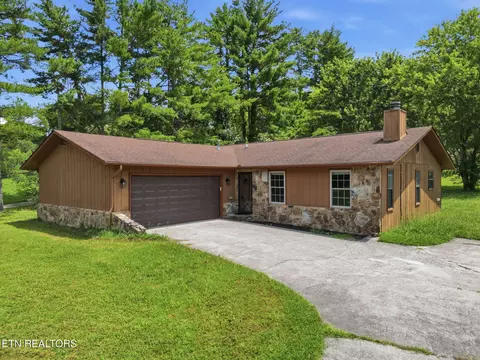 836 Marcaro Ln, Maryville, TN 37801