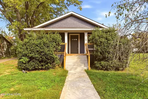 1715 Minnis Ave, Knoxville, TN 37920