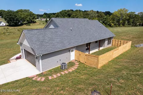 898 Brick Mill Rd, Maryville, TN 37801