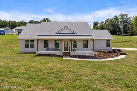 898 Brick Mill Rd, Maryville, TN 37801