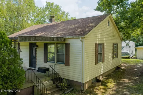 3462 Morganton Rd, Maryville, TN 37801