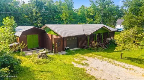 1173 Sand Cut Rd, Oneida, TN 37841
