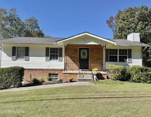 5731 Wooded Acres Dr, Knoxville, TN 37921