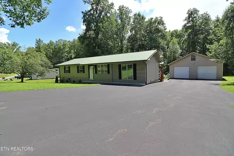 209 Coffee Dr, Helenwood, TN 37755