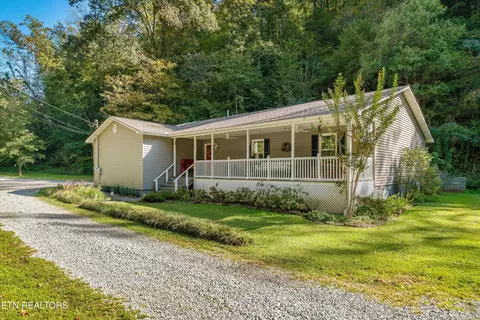 1697 Munsey Hatcher Rd, Seymour, TN 37865