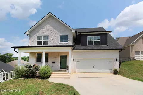 3376 Flagstaff Ln, Knoxville, TN 37931