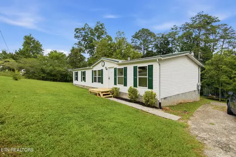 Exterior - 193 3rd St, Corryton, TN 37721 photo 2 of 5