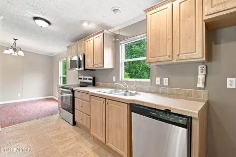 Kitchen - 193 3rd St, Corryton, TN 37721 photo 1 of 3