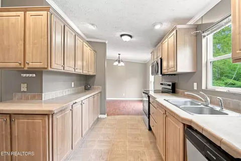 Kitchen - 193 3rd St, Corryton, TN 37721 photo 2 of 3