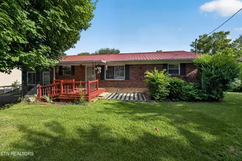 2709 Highway 11-e W, Strawberry Plains, TN 37871