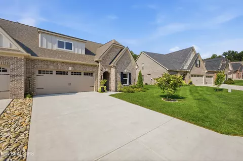 11145 Narrow Leaf Dr, Knoxville, TN 37932