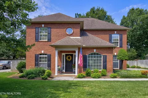860 Baylor Cir, Knoxville, TN 37923