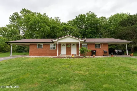 2180 Lakeview Rd, Lenoir City, TN 37772