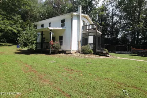 145 Apple Tree Dr, Oliver Springs, TN 37840
