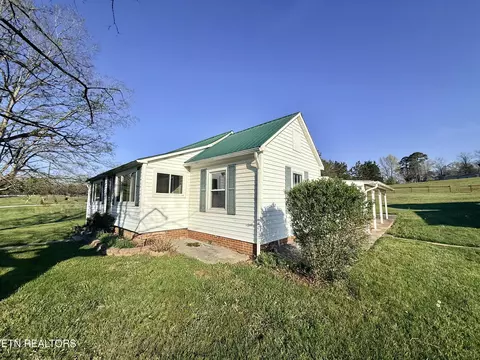 Exterior - 8259 Corryton Luttrell Rd, Plainview, TN 37721 photo 3 of 7