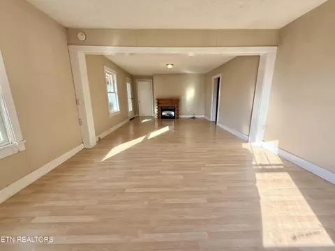 Living - 8259 Corryton Luttrell Rd, Plainview, TN 37721 photo 2 of 2