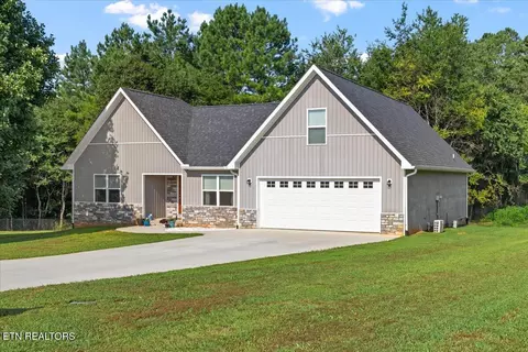 132 Highland Dr, Madisonville, TN 37354