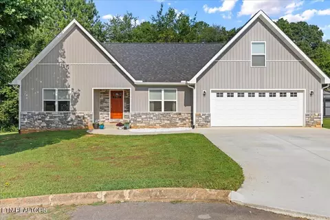 132 Highland Dr, Madisonville, TN 37354