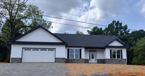 1269 Tuckaleechee Tr, Maryville, TN 37803
