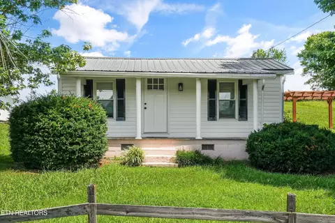121 Green Rd, Philadelphia, TN 37846