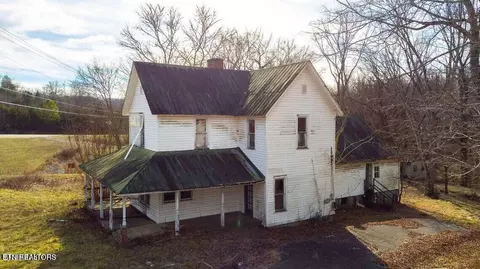 1026 Ruritan Rd, Harriman, TN 37748