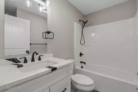 Bath - 1124 Ruby Way, Greenback, TN 37742 photo 3 of 3