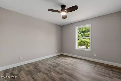 Bedroom - 1124 Ruby Way, Greenback, TN 37742 photo 3 of 6