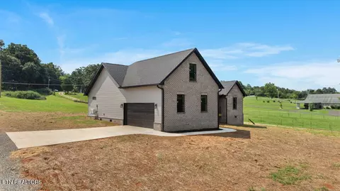 Exterior - 1124 Ruby Way, Greenback, TN 37742 photo 4 of 9