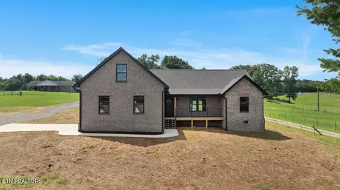Exterior - 1124 Ruby Way, Greenback, TN 37742 photo 3 of 9