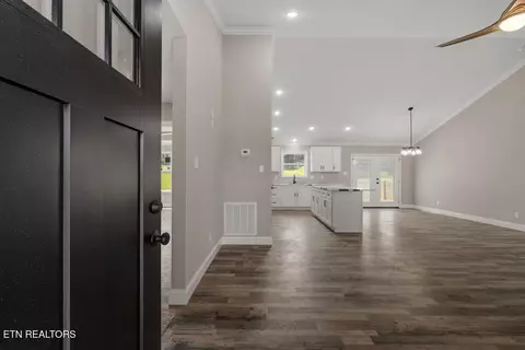 Entry Way - 1124 Ruby Way, Greenback, TN 37742 photo 1 of 2
