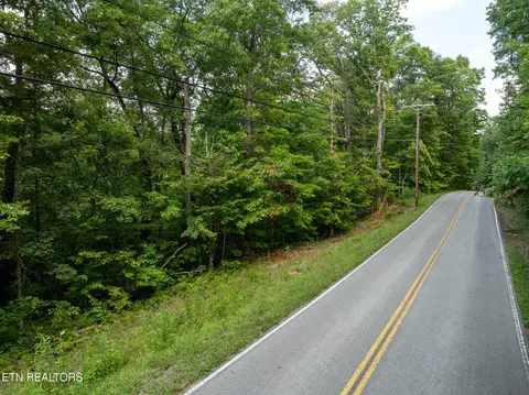 Flats Rd, Tallassee, TN 37878