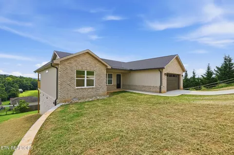 145 Middle Glen Rd, Maynardville, TN 37807