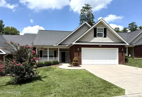 1631 Autumn Path Lane Ln, Knoxville, TN 37918